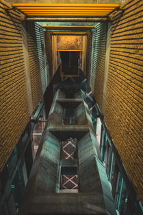 城市与建筑，岁月的脉络，时代的印记——探索城市发展历程中的建筑演变
